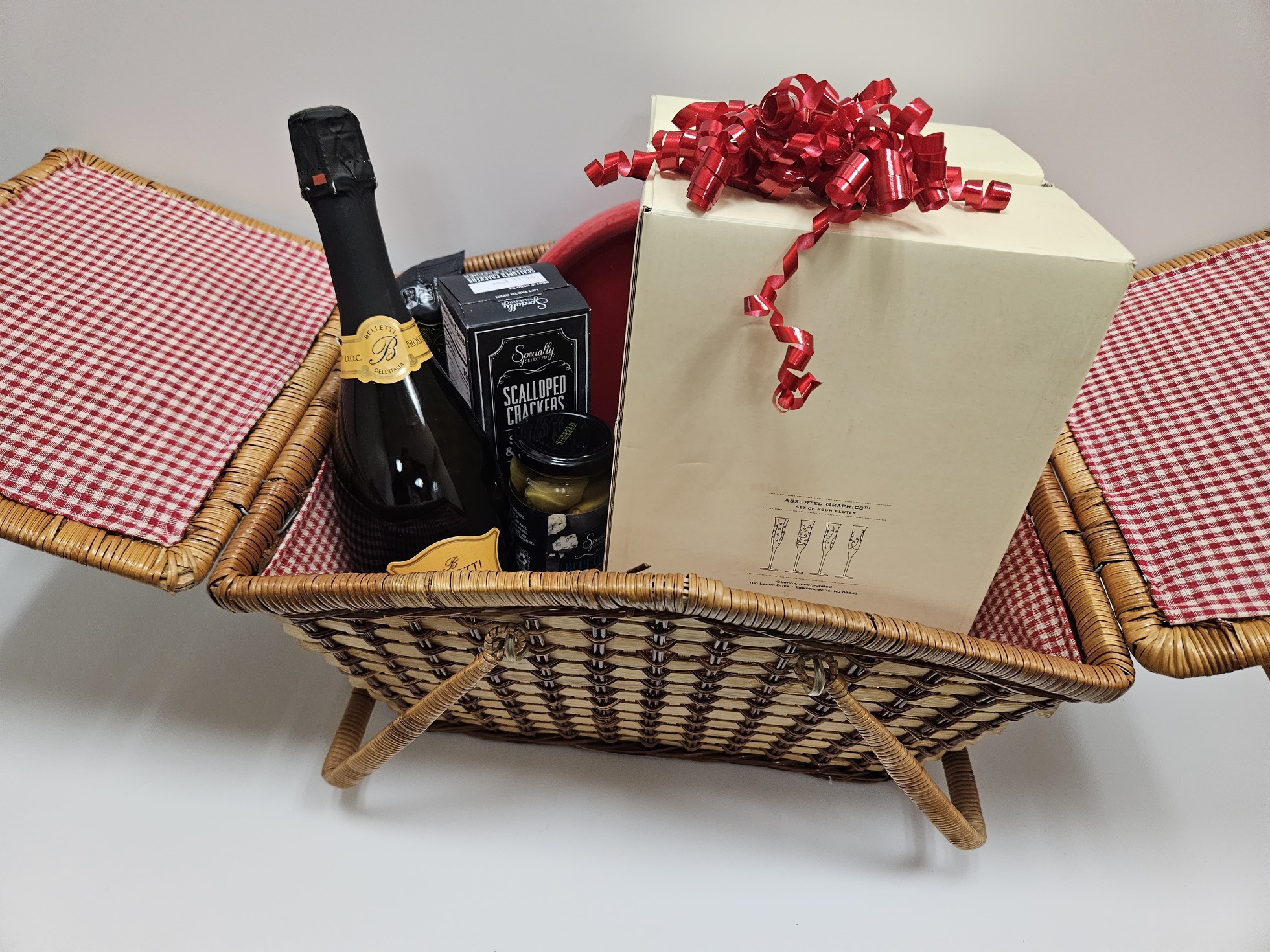 Romantic Picnic Basket for Two 2023 Bids for Kids Silent Auction